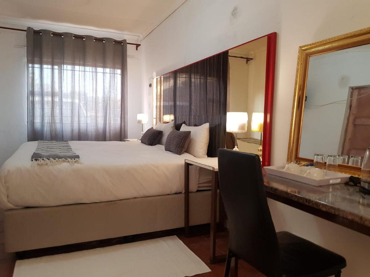 Hotel Aloe 40 Burgersfort Esterno foto