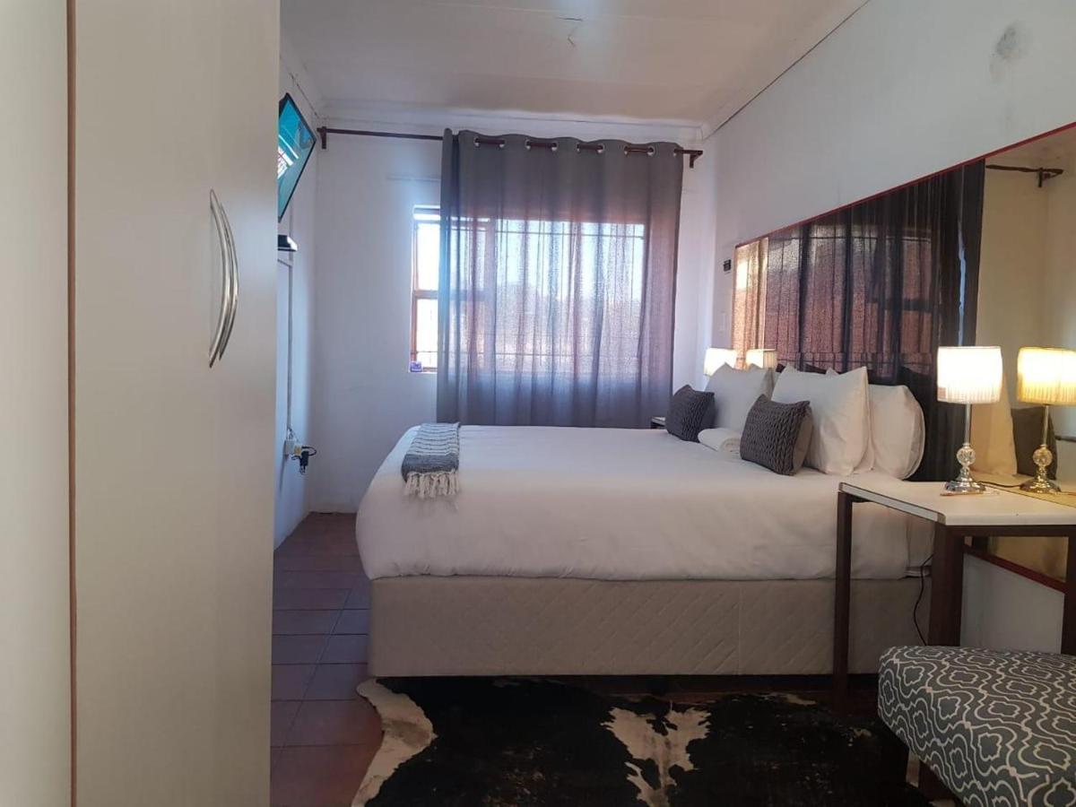 Hotel Aloe 40 Burgersfort Esterno foto